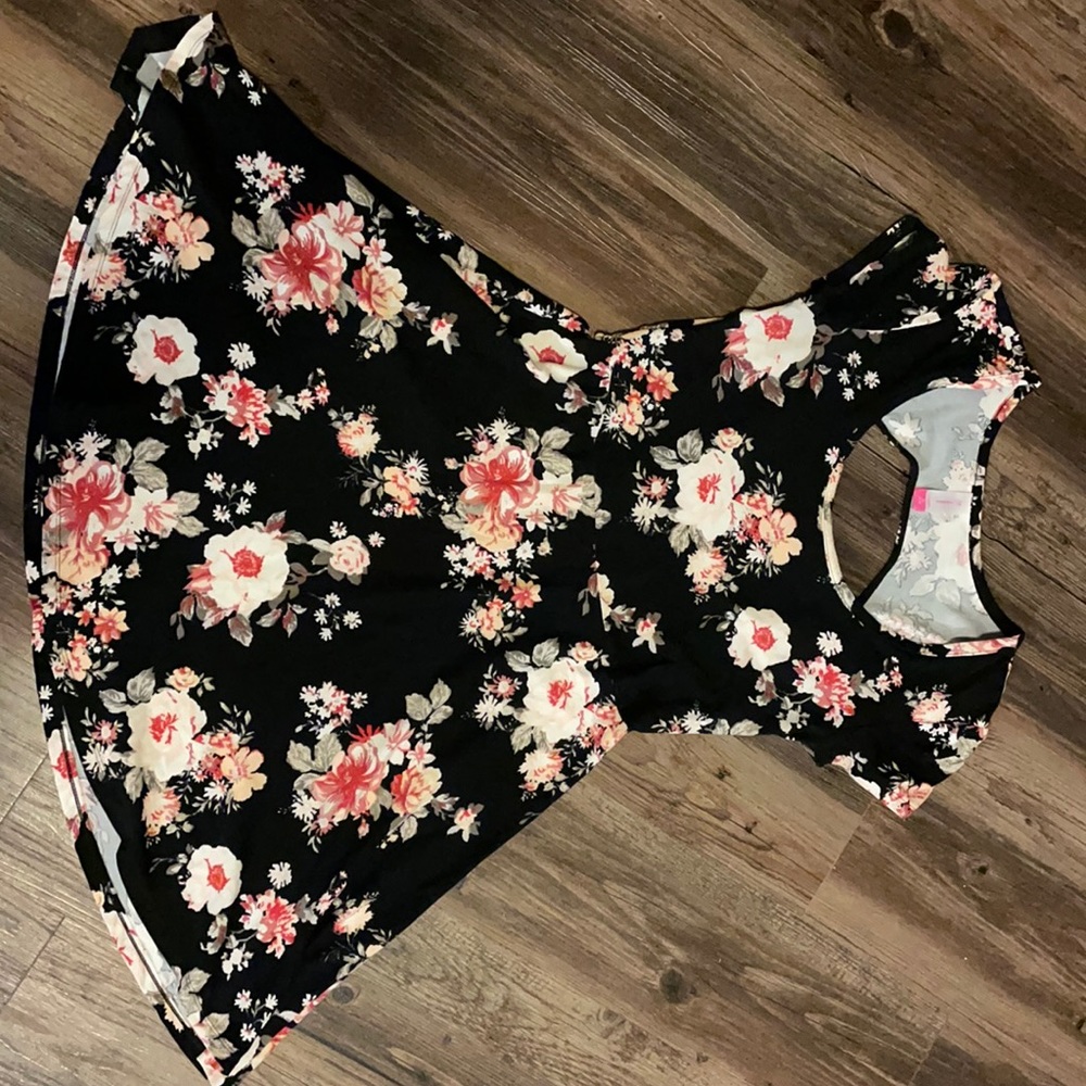 Such a cute floral dress